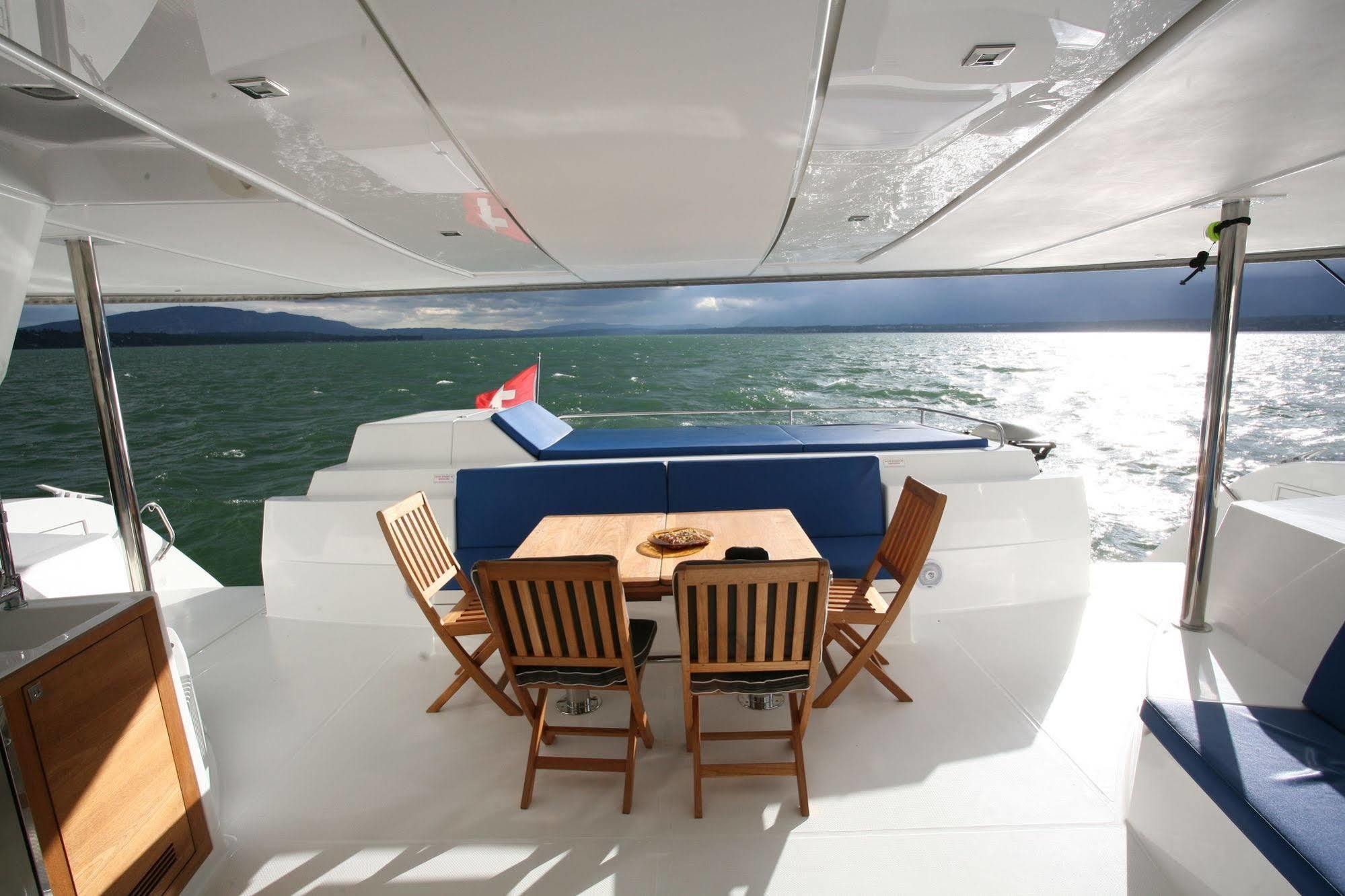 Floatinn Boat-bnb Botel Genf